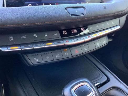 Used 2019 Cadillac XT4 Sport image 36