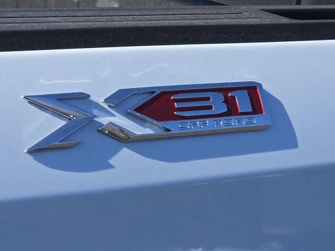 New 2026 GMC Sierra 1500 SLT w/ SLT Premium Plus Package image 8