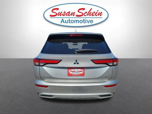 Used 2024 Mitsubishi Outlander SE FWD image 24