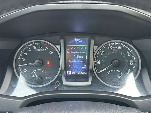 Used 2021 Toyota Tacoma TRD Off-Road w/ TRD Premium Off Road Package image 20