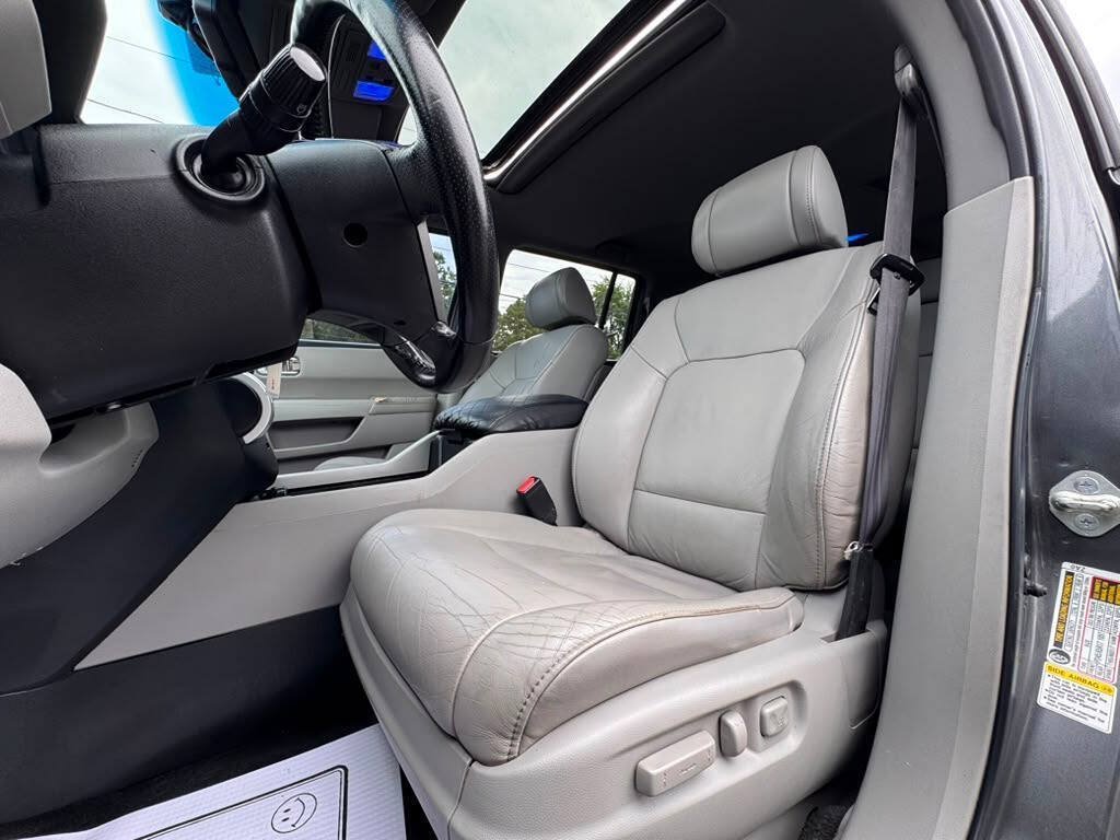 Used 2011 Honda Pilot EX-L image 17