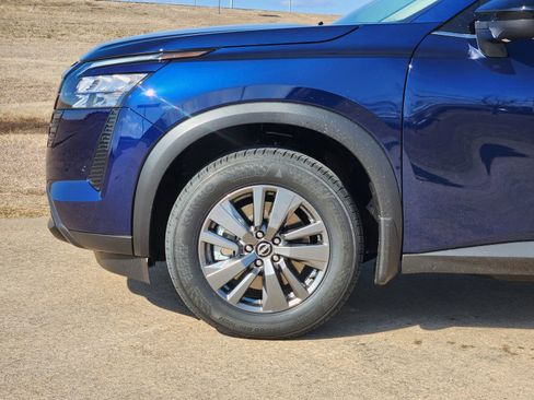 New 2026 Nissan Pathfinder SV AWD/4WD image 11