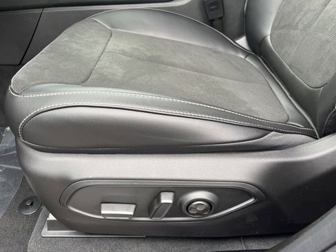 New 2025 Jeep Grand Cherokee L Altitude image 26