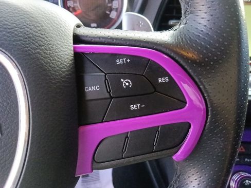 Used 2022 Dodge Challenger R/T Scat Pack w/ Driver Convenience Group RWD image 19