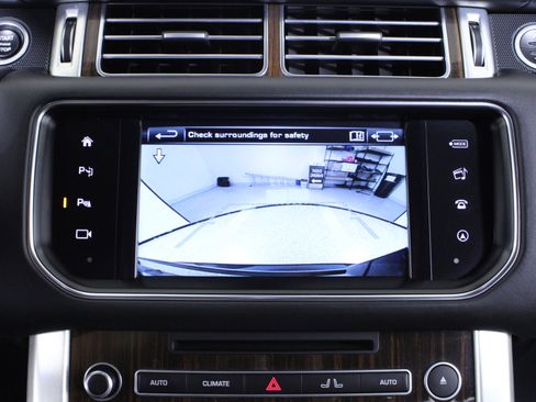 Used 2016 Land Rover Range Rover HSE image 29