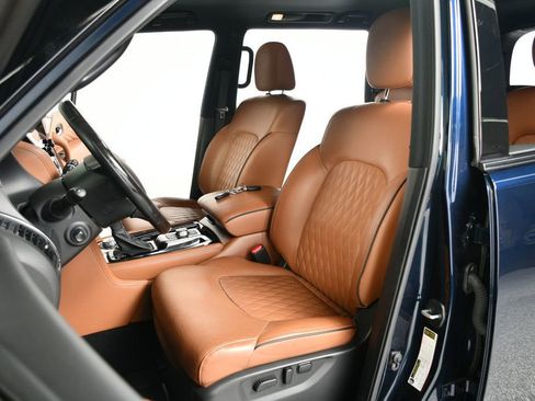 Used 2024 INFINITI QX80 Sensory AWD/4WD image 30
