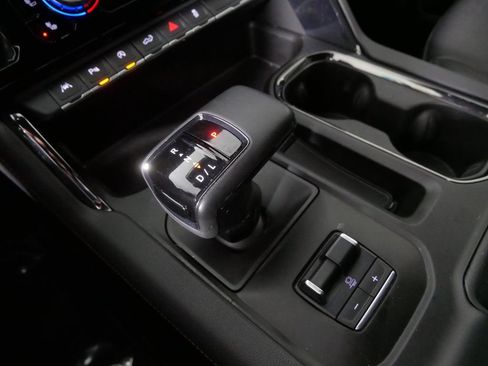 Used 2024 GMC Sierra 1500 AT4 w/ Technology Package image 26