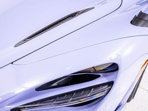 Used 2025 McLaren 750S Spider image 17