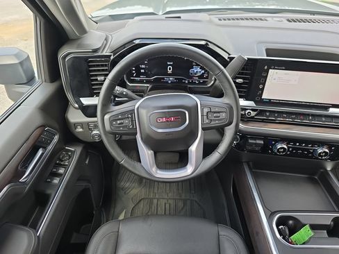 Used 2025 GMC Sierra 2500 SLT w/ SLT Premium Package AWD/4WD image 14