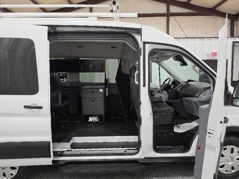 Used 2019 Ford Transit 150 XLT image 13