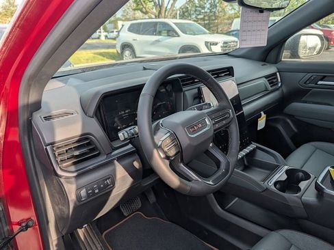 New 2026 GMC Terrain AT4 w/ Technology Package II AWD/4WD image 9