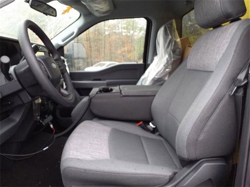 Used 2024 Ford F350 XLT w/ FX4 Off-Road Package image 11