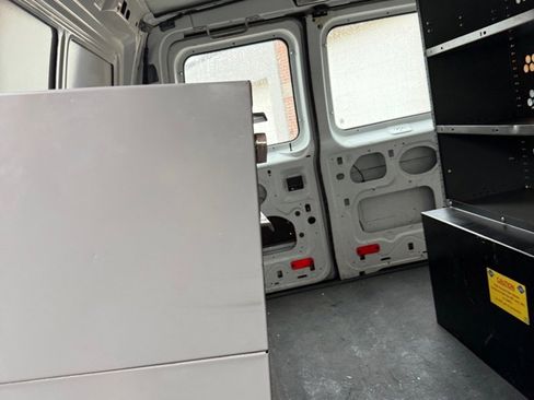 Used 2010 Ford E-250 and Econoline 250 RWD image 19