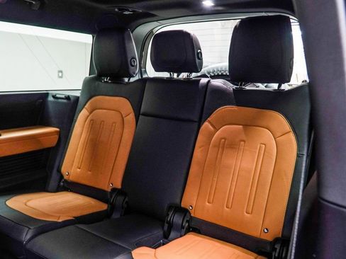 Used 2024 Land Rover Defender 130 X image 47