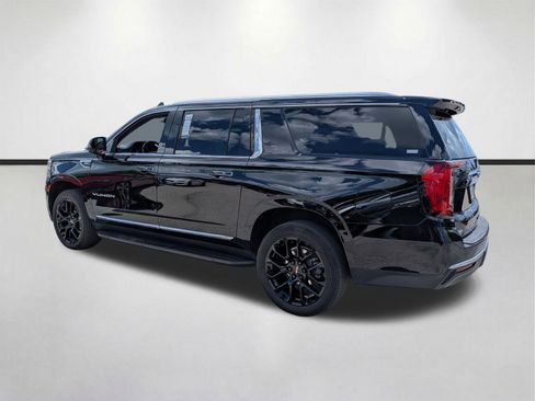 Used 2022 GMC Yukon XL SLT w/ SLT Premium Package AWD/4WD image 6