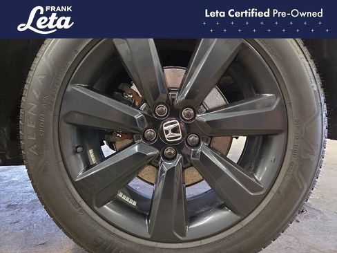 Used 2025 Honda Pilot Black Edition image 14