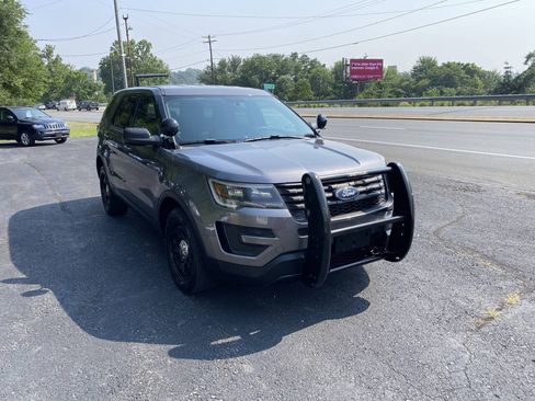 Used 2019 Ford Explorer 4WD Police Interceptor w/ Ready For The Road Package image 4