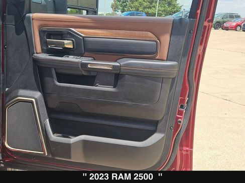 Used 2023 RAM 2500 Limited AWD/4WD image 29
