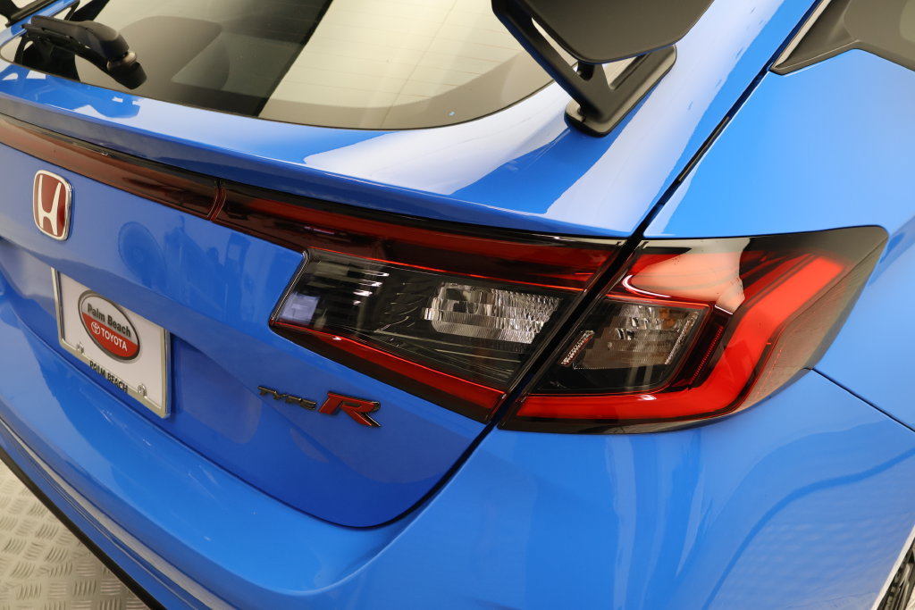 Used 2025 Honda Civic Type R image 9