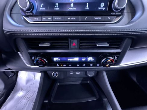 Used 2023 Nissan Rogue SV w/ SV Premium B Package AWD/4WD image 29