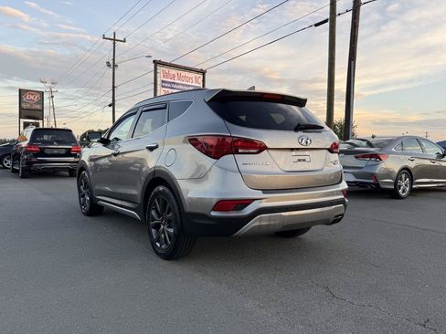 Used 2017 Hyundai Santa Fe Sport AWD/4WD image 4