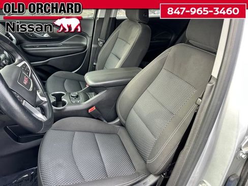 Used 2022 GMC Terrain SLE w/ Driver Convenience Package image 13