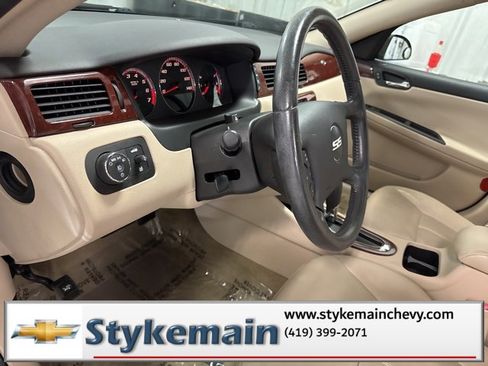 Used 2006 Chevrolet Impala SS w/ Convenience Package image 46