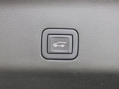 Used 2023 Chevrolet Tahoe RST RWD image 31