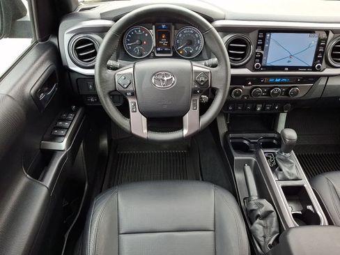 Certified 2023 Toyota Tacoma TRD Off-Road w/ TRD Premium Off Road Package AWD/4WD image 13