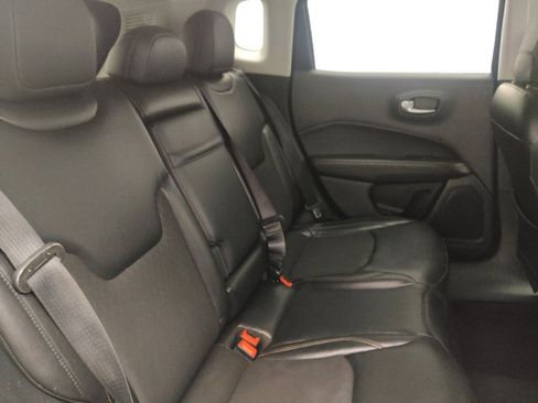 Used 2018 Jeep Compass Latitude w/ Popular Equipment Group image 19