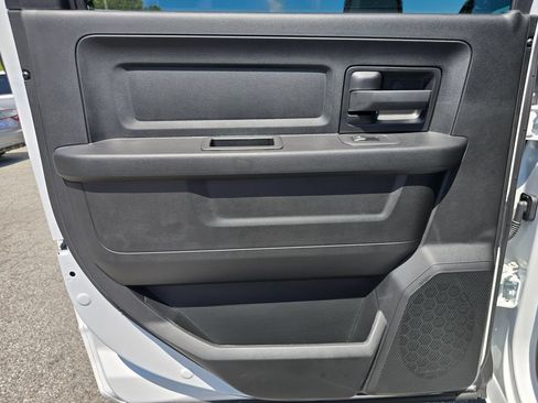 New 2026 RAM 5500 Tradesman w/ Chrome Appearance Group AWD/4WD image 36