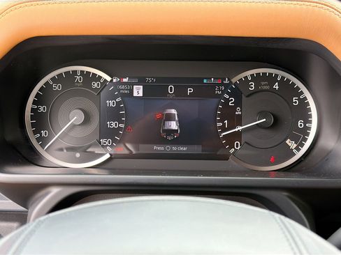 Used 2023 Land Rover Defender 130 X-Dynamic SE AWD/4WD image 40