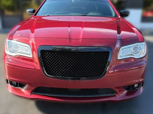 Used 2014 Chrysler 300 C w/ Light Group RWD image 8