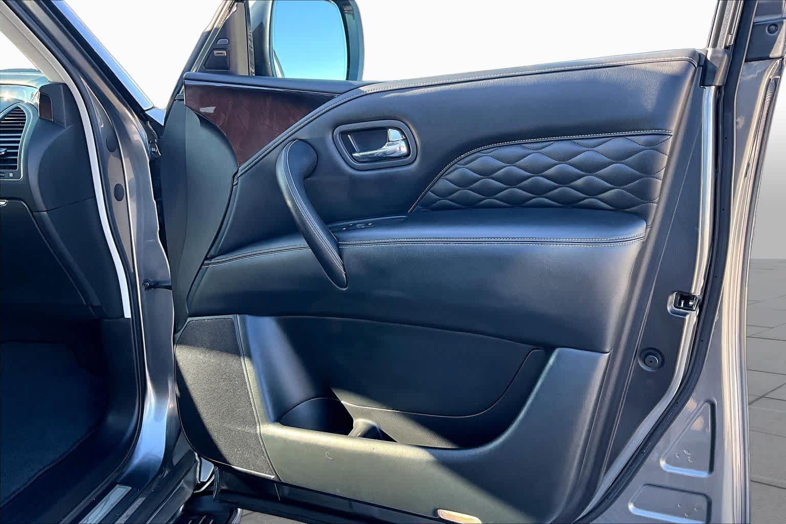 Used 2018 INFINITI QX80 2WD w/ Deluxe Technology Package image 23