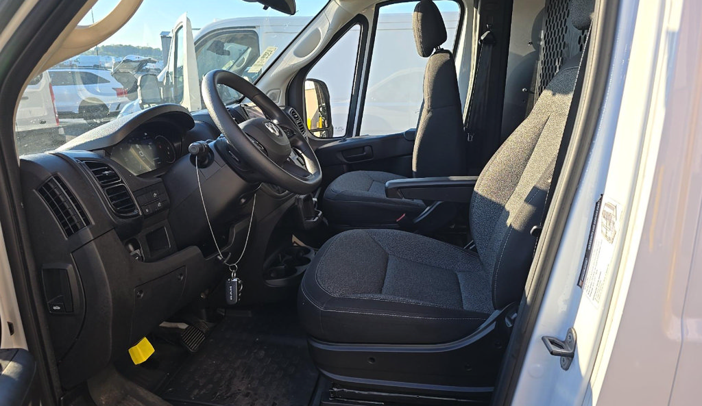 Used 2025 RAM ProMaster 2500 w/ U-Haul Equipment Group FWD image 8
