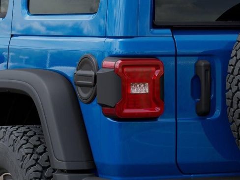 New 2026 Jeep Wrangler Unlimited Rubicon w/ Steel Bumper Group image 9