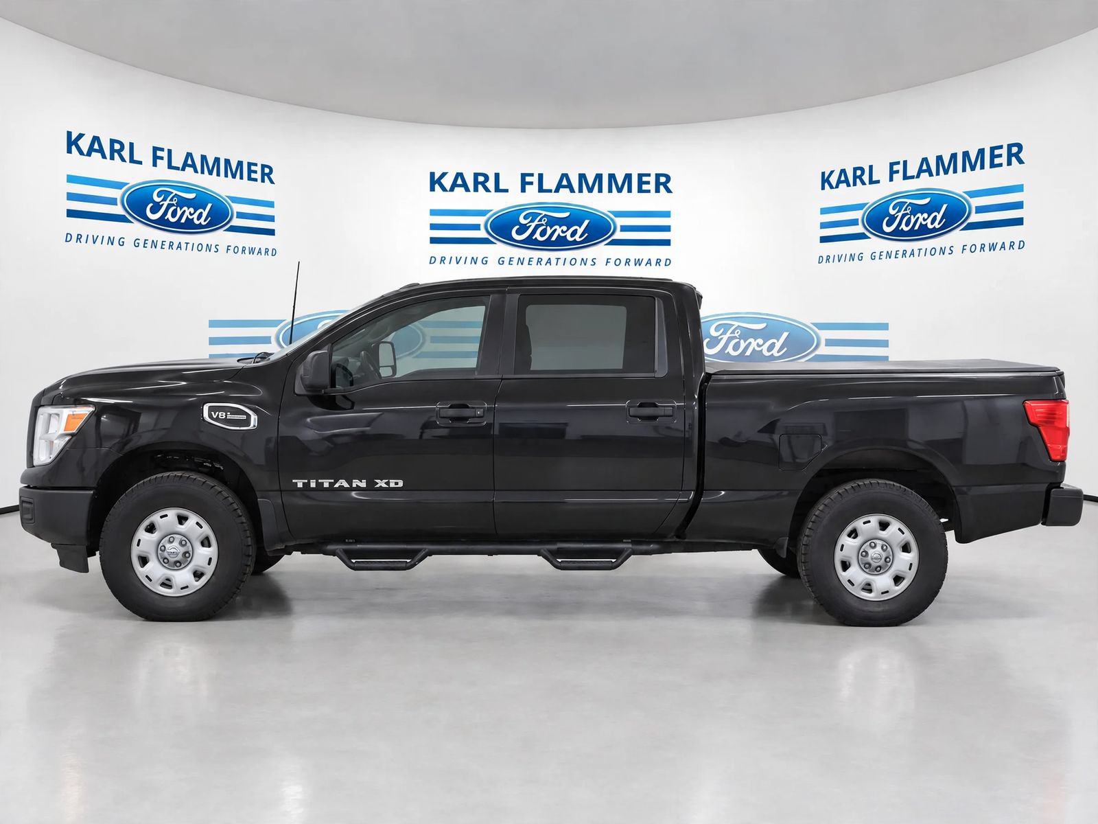 Used 2017 Nissan Titan S RWD image 6