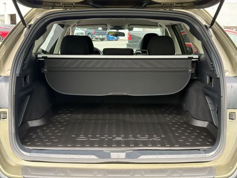 Certified 2022 Subaru Outback Premium AWD/4WD image 34