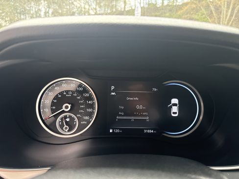 Used 2023 Genesis G70 2.0T w/ Sport Prestige Package image 26