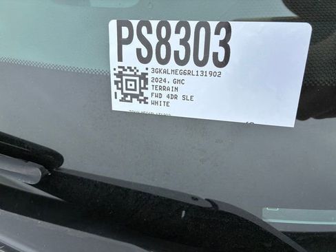 Used 2024 GMC Terrain SLE image 32