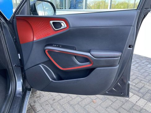 Used 2025 Kia Soul GT-Line FWD image 30