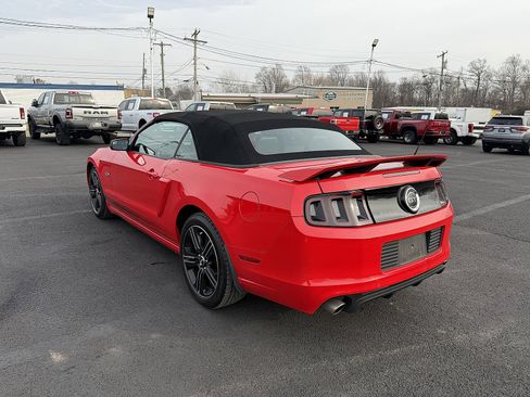 Used 2013 Ford Mustang GT Premium image 4