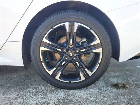 Used 2021 Kia K5 GT-Line w/ GT-Line FWD Premium Package image 8