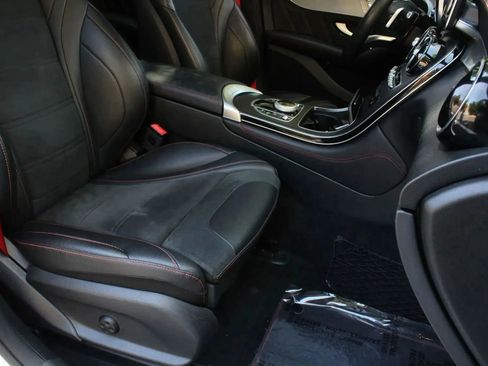 Used 2019 Mercedes-Benz GLC 43 AMG 4MATIC image 38