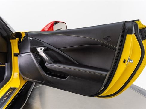 Used 2018 Chevrolet Corvette Z06 RWD image 60