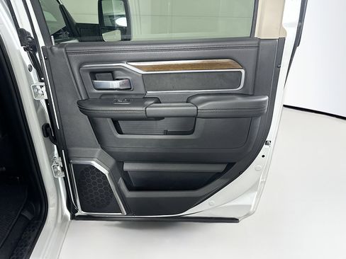 Used 2024 RAM 2500 Laramie w/ Safety Group image 29