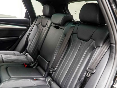 Used 2025 Audi Q5 2.0T Premium AWD/4WD image 38