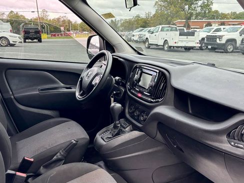 Used 2019 RAM ProMaster City Tradesman FWD image 13