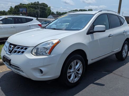 Used 2012 Nissan Rogue SV AWD/4WD image 3