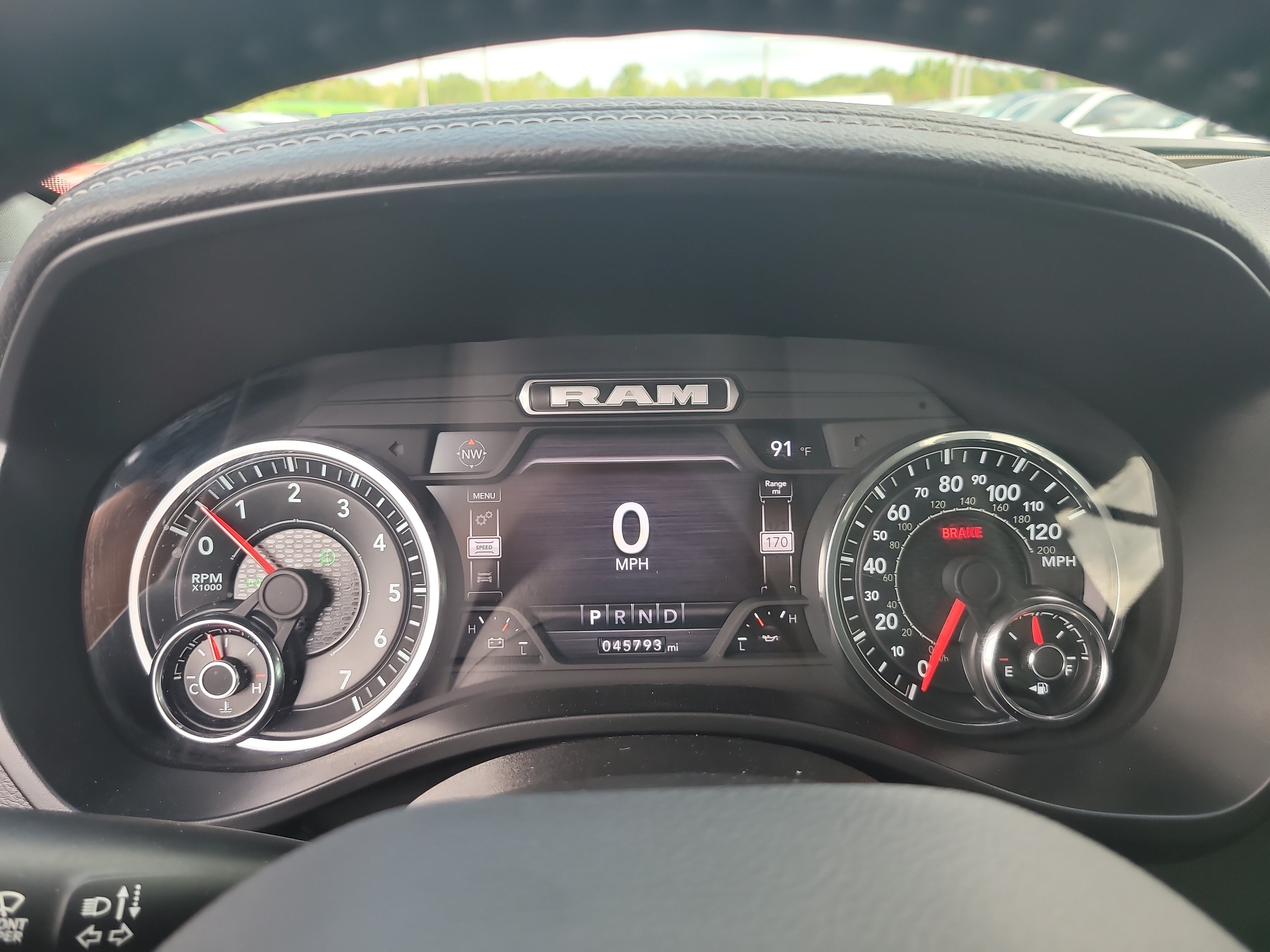 Used 2024 RAM 1500 Laramie AWD/4WD image 28